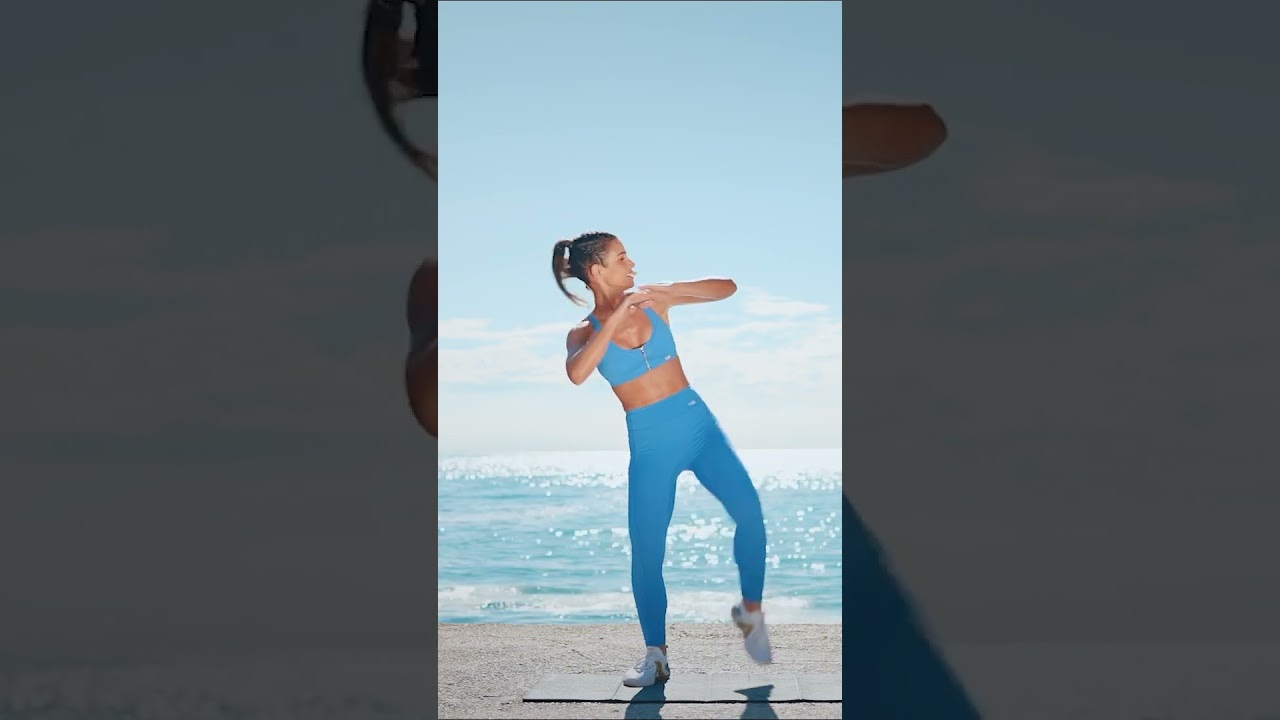 15MIN CARDIO HIIT BRÛLE-GRAISSE EXPRESS ! DISPONIBLE - Bikini avec Sissy 11